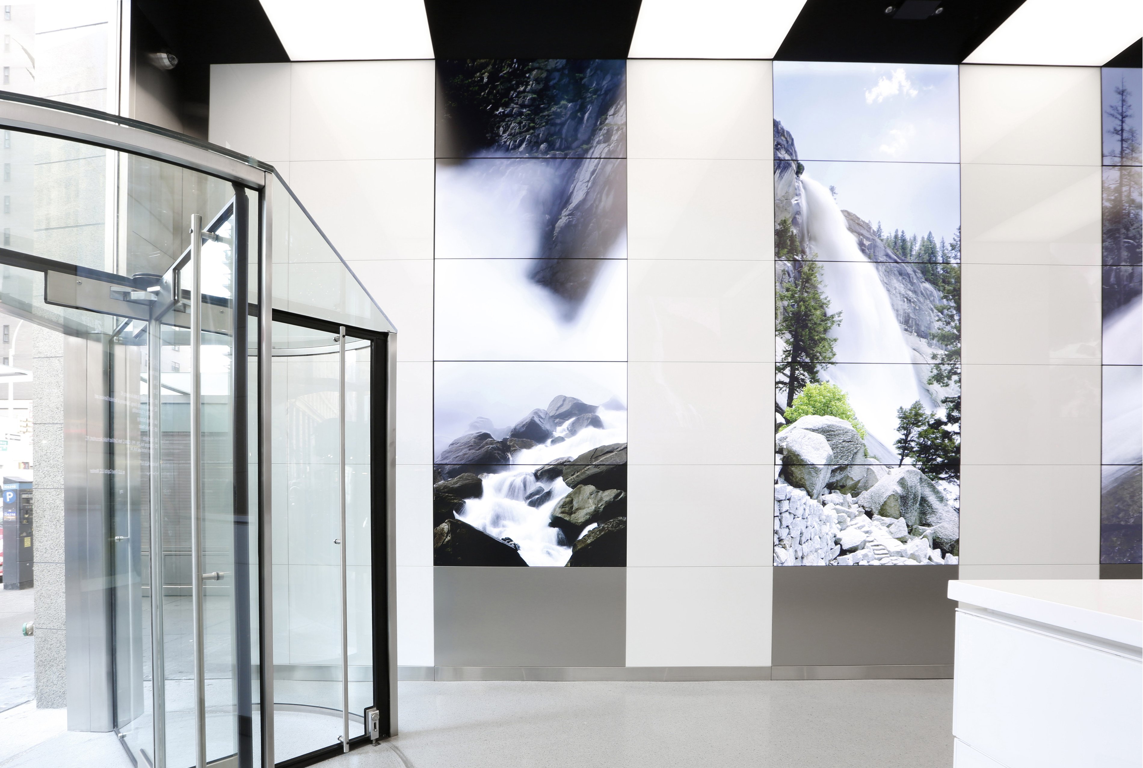 Soho Commercial Lobby NYC Architect Architecture Renovation Renovate Elevecture Glass Custom Digital Display Modular Light Panels Reception